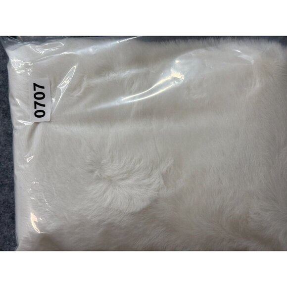 White Faux Fur Shawl Wrap Cape Women's Stole with Satin Lining & Brooch Clasp - Picture 5 of 5